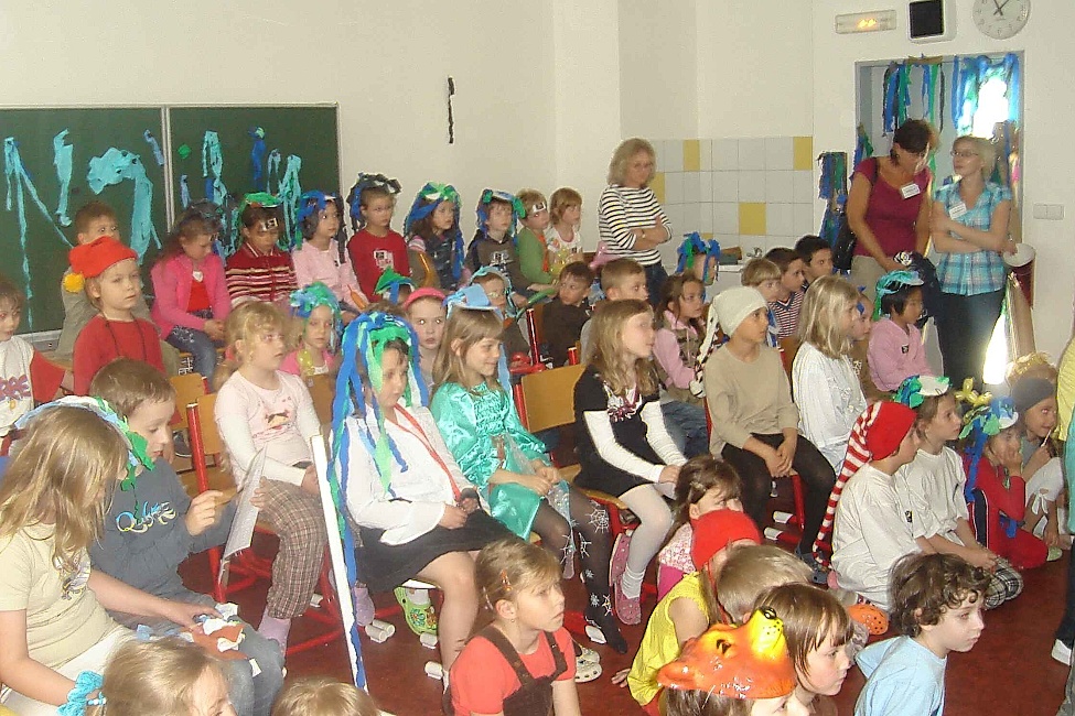 13. Přišli i prvňáčci